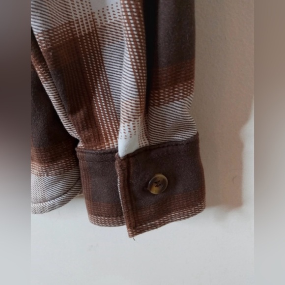 Rue21 Brown Plaid Sherpa-Lined Shacket XS - Picture 7 of 8